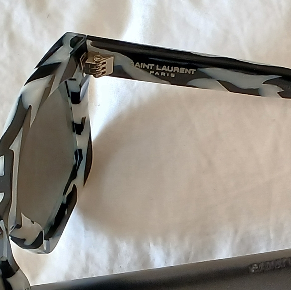 New. Saint Laurent Paris square Zebra sunglasses with case - Picture 8 of 14
